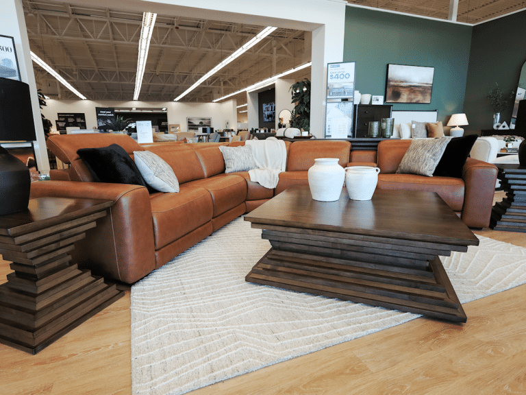 RVF_Ashley_66_Living_1200 X 900_111025