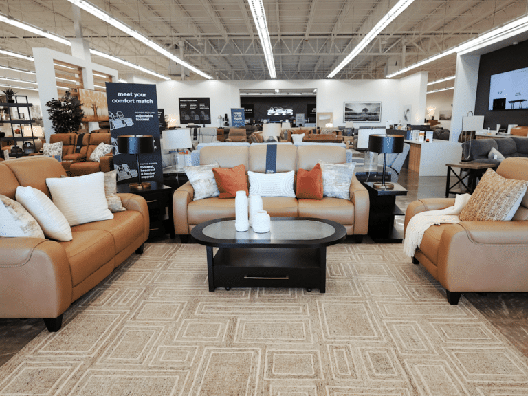 RVF_Ashley_70_Living_1200 X 900_111025 (1)